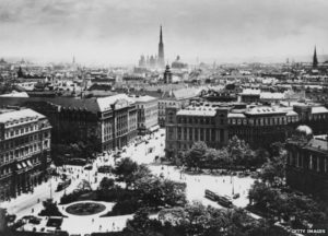 Vienna, 1913.